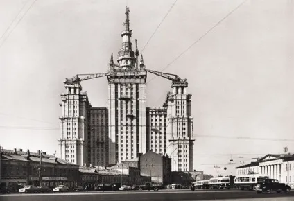 10 Самих іронічних цитат викладачів МДУ про іспити () 10 Самих іронічних цитат викладачів МДУ про іспити