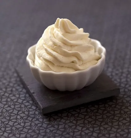 10 Популярних кремів для тортів і капкейков, homebaked (вершків менш жирності) 10 Популярних кремів для тортів і капкейков, homebaked