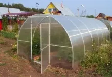Арочна теплиця з полікарбонату і профільної труби, креслення даху з кватиркою, посилена своїми (арочна теплиця) Арочна теплиця з полікарбонату і профільної труби, креслення даху з кватиркою, посилена своїми