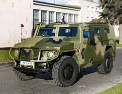 Автомобілі - позашляховики - огляд - ВПК-3927 вовк
