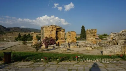 Білосніжний Памуккале і древнє місто Іераполіс - must see в Туреччині - жити подорожуючи (стародавній) Білосніжний Памуккале і древнє місто Іераполіс - must see в Туреччині - жити подорожуючи