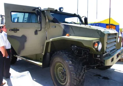 Автомобілі - позашляховики - огляд - ВПК-3927 вовк