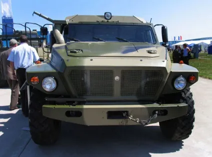 Автомобілі - позашляховики - огляд - ВПК-3927 вовк