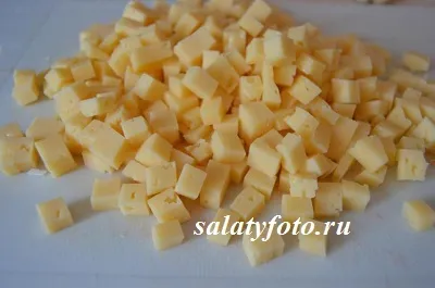 Швидкий салат з помідорів, крабових паличок і сиру (помідорів) Швидкий салат з помідорів, крабових паличок і сиру