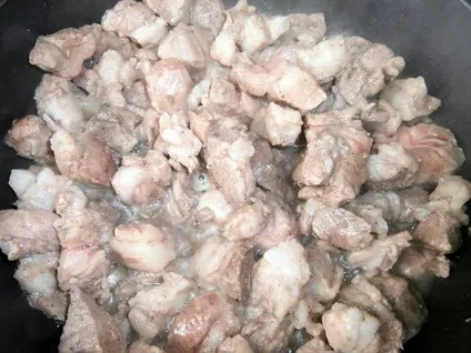 Страви з круп в горщиках в духовці каша з м'ясом, ячна і перлова (круп) Страви з круп в горщиках в духовці каша з м'ясом, ячна і перлова