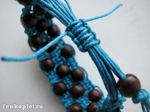 Браслет з вощеного шнура з намистинами, фенькоплёт (вощеного) Браслет з вощеного шнура з намистинами, фенькоплёт