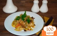 Бюджетна тушкована картопля з курячими шийками - покроковий рецепт з фото