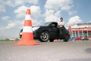 Що потрібно для роботи інструктором з водіння