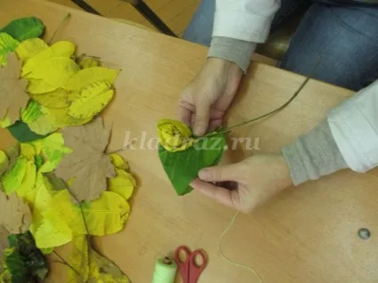 Квіти з осіннього листя своїми руками (майстер) Квіти з осіннього листя своїми руками