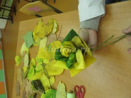 Квіти з осіннього листя своїми руками (наталья) Квіти з осіннього листя своїми руками