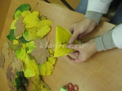 Квіти з осіннього листя своїми руками (квіти) Квіти з осіннього листя своїми руками