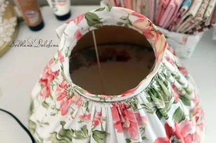 Декоруємо нудну настільну лампу - ярмарок майстрів - ручна робота, handmade (білої акриловою фарбою) Декоруємо нудну настільну лампу - ярмарок майстрів - ручна робота, handmade