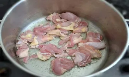 Домашня тушкована капуста з куркою (тушкована капуста рецепт) Домашня тушкована капуста з куркою