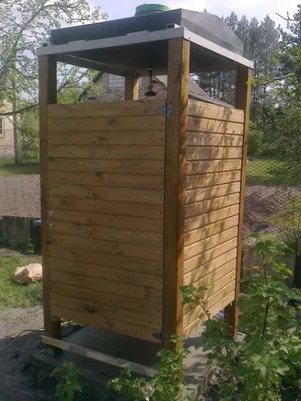 Душ для дачі з підігрівом особливості дачних, дерев'яних душових кабін, з роздягальнею, фото і відео (дачі) Душ для дачі з підігрівом особливості дачних, дерев'яних душових кабін, з роздягальнею, фото і відео