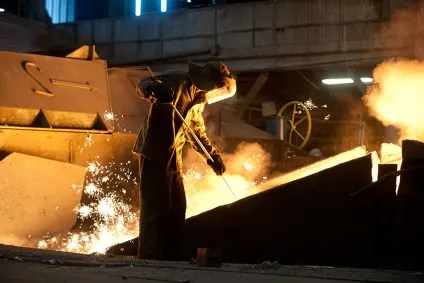 Екс-депутат держдуми відсудив у «Мечела» 12, 7 млрд руб (млрд) Екс-депутат держдуми відсудив у «Мечела» 12, 7 млрд руб
