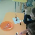 Фотозвіт «плетіння килимків з паперу»