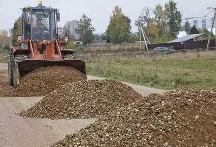 Гравійне покриття яка технологія нанесення (дорога з гравію) Гравійне покриття яка технологія нанесення