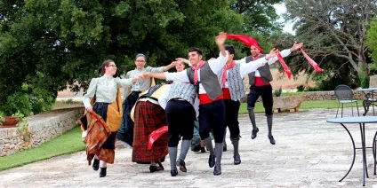 Італійські народні танці назви, старовинні і сучасні, запальна тарантела (італійські танці) Італійські народні танці назви, старовинні і сучасні, запальна тарантела