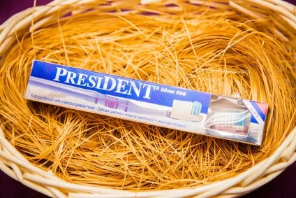 Як чистити брекети набір по догляду за брекет-системами від president (зубна паста) Як чистити брекети набір по догляду за брекет-системами від president