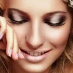 Як з брюнетки стати блондинкою, в домашніх умовах без шкоди для волосся (секрети краси) Як з брюнетки стати блондинкою, в домашніх умовах без шкоди для волосся