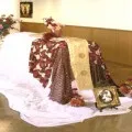 Як одягають померлої людини і що кладуть в труну, міська служба ритуальних послуг (людини) Як одягають померлої людини і що кладуть в труну, міська служба ритуальних послуг