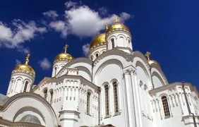 Як одягнутися в театр основні правила дрес-коду (правила) Як одягнутися в театр основні правила дрес-коду
