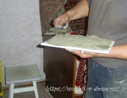 Як обкласти піч плиткою своїми руками мужик в