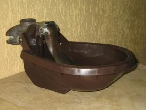 Як правильно вибрати і розмістити поїлки для свиней (правильно) Як правильно вибрати і розмістити поїлки для свиней