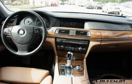 Як правильно фотографувати автомобіль на продаж