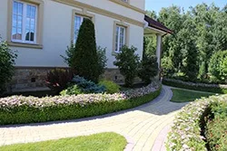 Як розташувати ландшафтну композицію по сторонах світу (ландшафтний дизайн) Як розташувати ландшафтну композицію по сторонах світу
