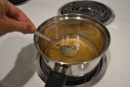 Як розтопити мед, якщо він засахарілся без втрати в якості