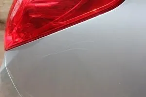 Як прибрати подряпини на пластику салону 4 способи на вибір - твій АВТОПУЛЬС