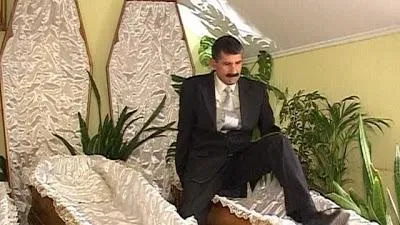 До чого сниться, що вмираєш до довгого життя! (Вмираєш) До чого сниться, що вмираєш до довгого життя!