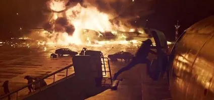 Кіноляпи у фільмі екіпаж їх не видно при першому перегляді