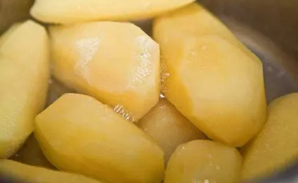 Картопляне пюре - рецепт сучасної домашньої кухні з фото (сніданки) Картопляне пюре - рецепт сучасної домашньої кухні з фото
