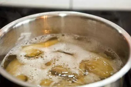 Картопляне пюре - рецепт сучасної домашньої кухні з фото (супи) Картопляне пюре - рецепт сучасної домашньої кухні з фото