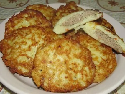 Картопляні деруни - рецепти приготування з фото (деруни картопляні м'ясом) Картопляні деруни - рецепти приготування з фото