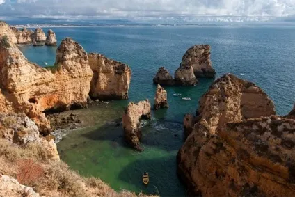 Кому корисно відпочивати на закордонних морях і океанах (океан) Кому корисно відпочивати на закордонних морях і океанах