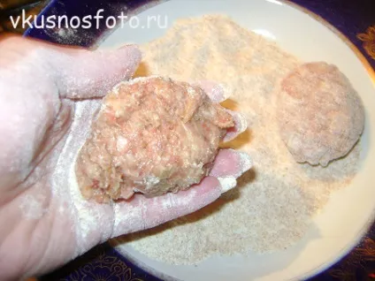 Котлети з курки і яловичини (яловичини) Котлети з курки і яловичини