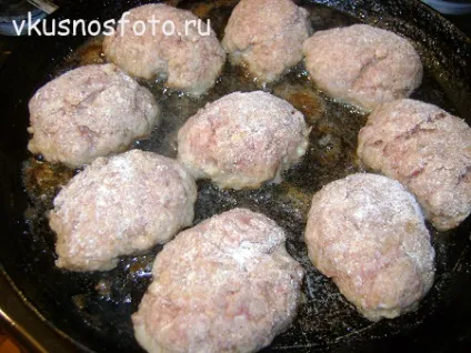 Котлети з курки і яловичини (котлети з курки і яловичини) Котлети з курки і яловичини