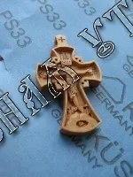 Хрестики натільні дерев'яні
