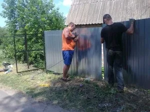 Кріплення профлиста до металевих прогонів - особливості технології, монтаж відео