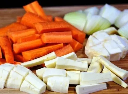 Курячий суп-пюре (з вершками, з сиром) рецепти з фото (суп пюре курячий з вершками) Курячий суп-пюре (з вершками, з сиром) рецепти з фото