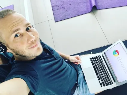 Хто такий інтернет-підприємець або як я став підприємцем історія Смелаа Налобина (інтернет-підприємець) Хто такий інтернет-підприємець або як я став підприємцем історія Смелаа Налобина