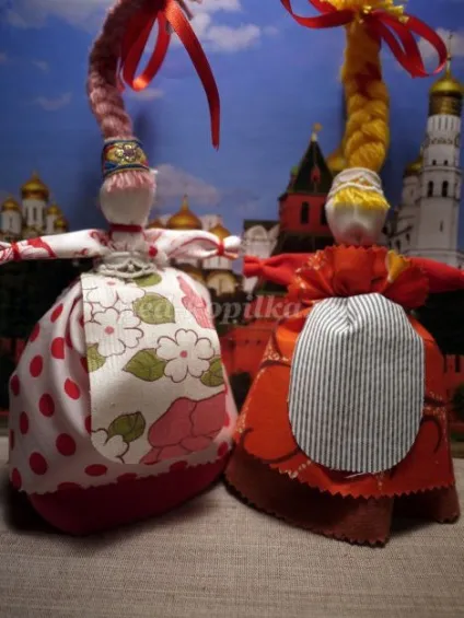 Лялька веснянка своїми руками (жест нитку притискаємо) Лялька веснянка своїми руками