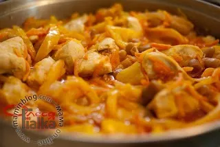 Курка, тушкована з овочами і ананасами, мама online (ананасами) Курка, тушкована з овочами і ананасами, мама online