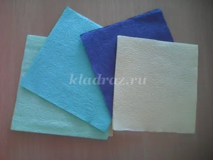 Лілія з паперових серветок