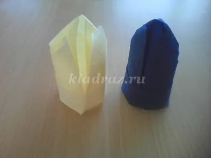 Лілія з паперових серветок