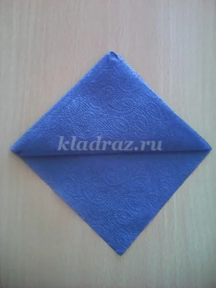 Лілія з паперових серветок