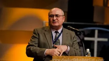 Любити бога всім серцем